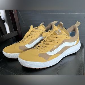 Vans UltraRange EXO Shoe